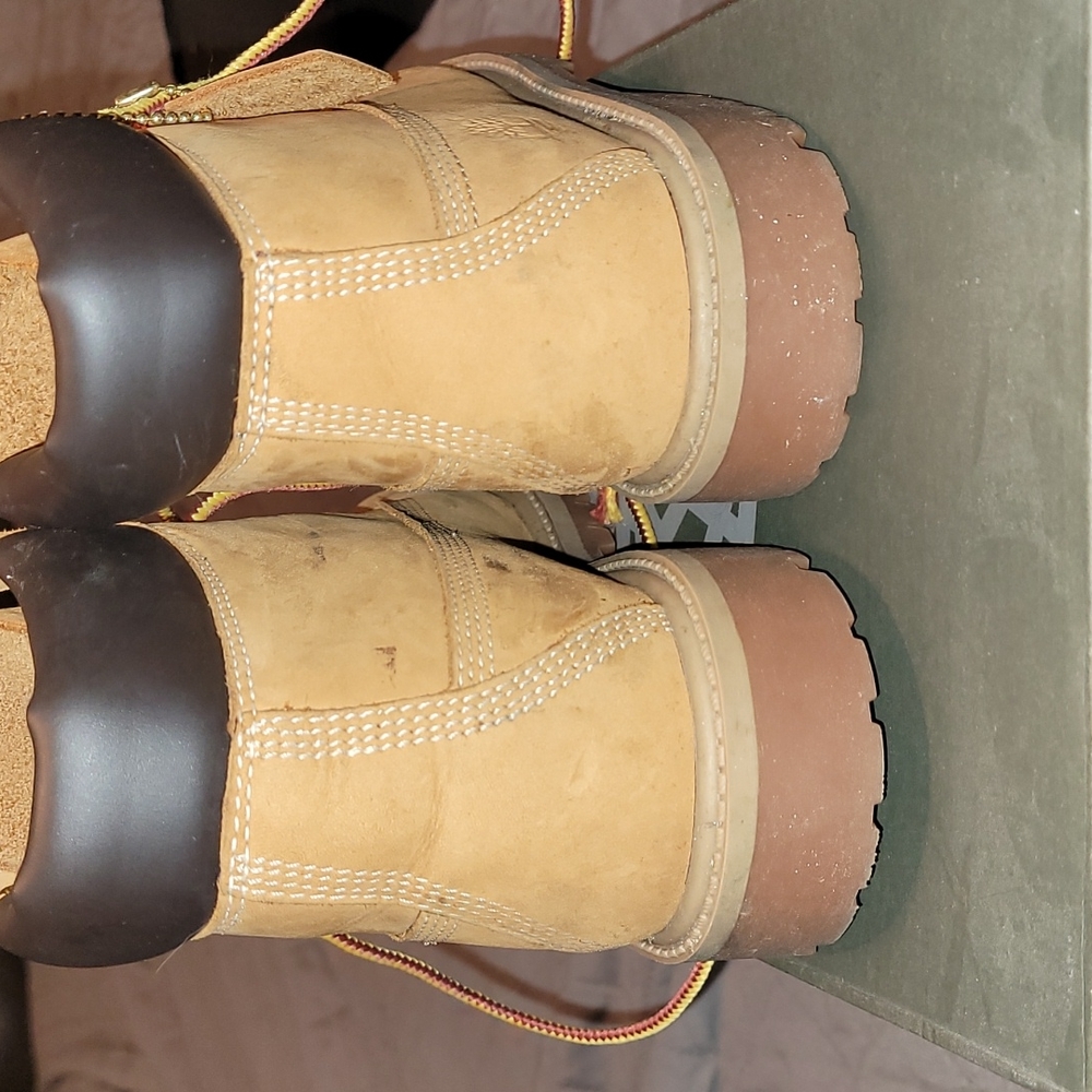 Timberlands - Picture 3 of 5